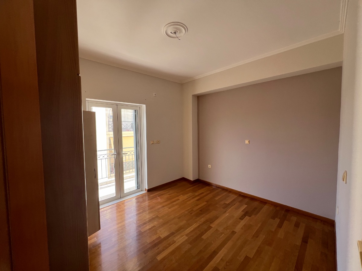 Painter and Decorator: Image 72